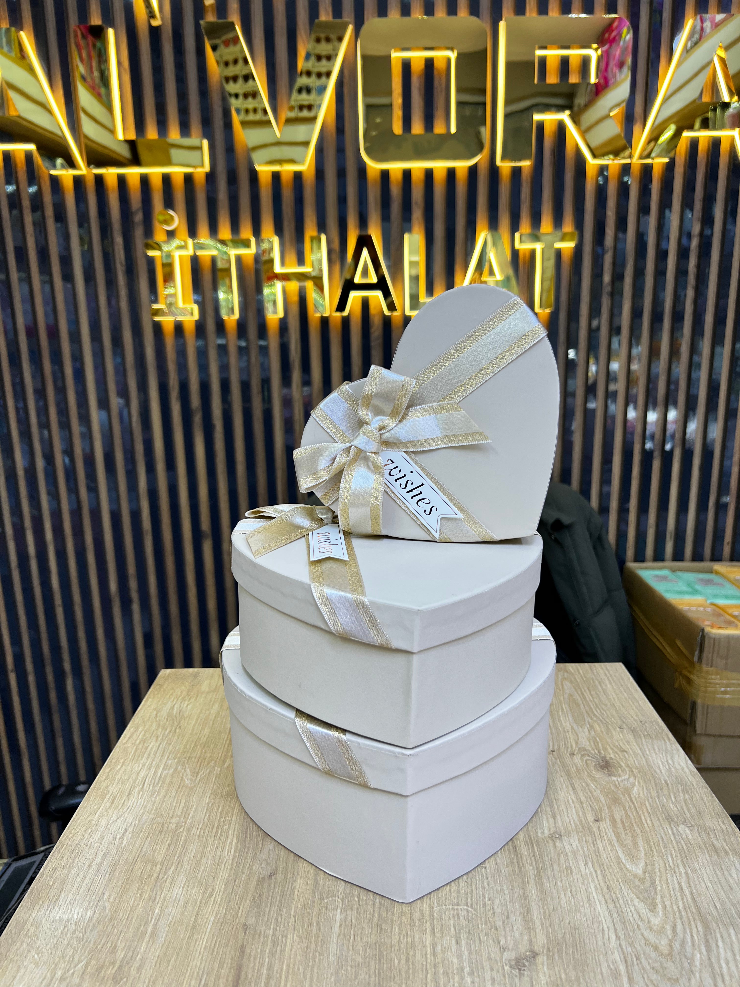 HEDİYELİK KUTU 3 LÜ KALPLİ *36 ALV - 199